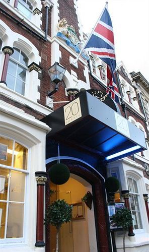 Отель The Kings Arms Суиндон Экстерьер фото